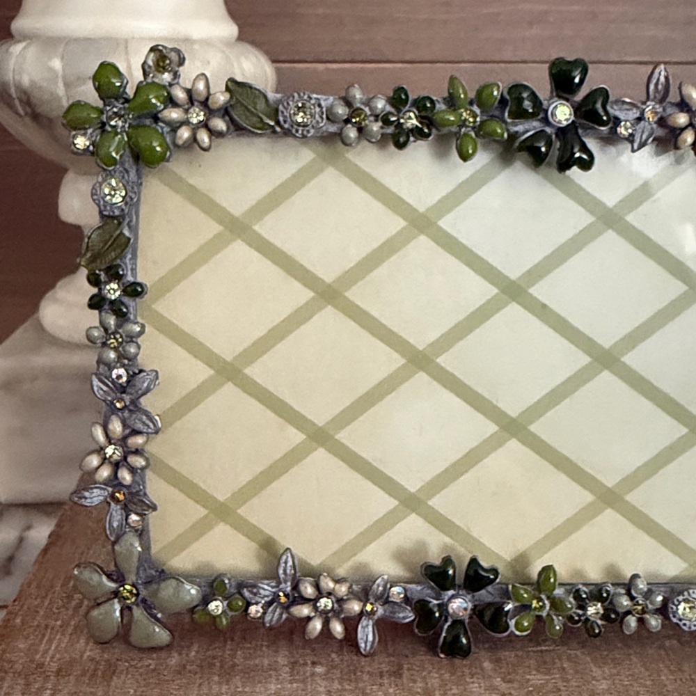 VTG | Small Photo Frame - Picture 6 of 10